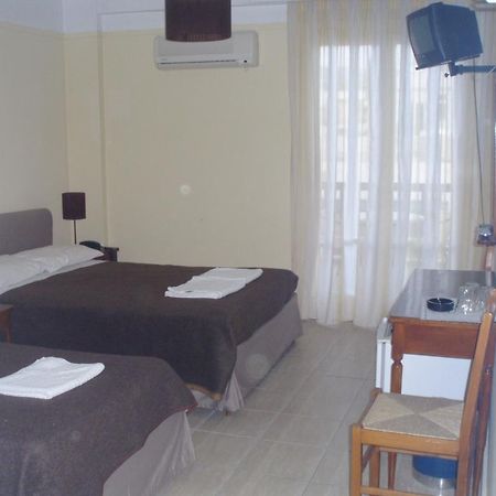 Delfinia Otel Tínos Oda fotoğraf