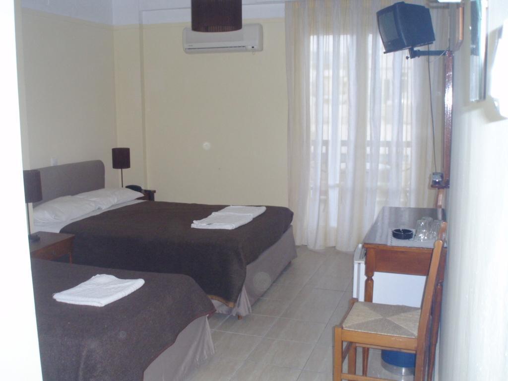 Delfinia Otel Tínos Oda fotoğraf